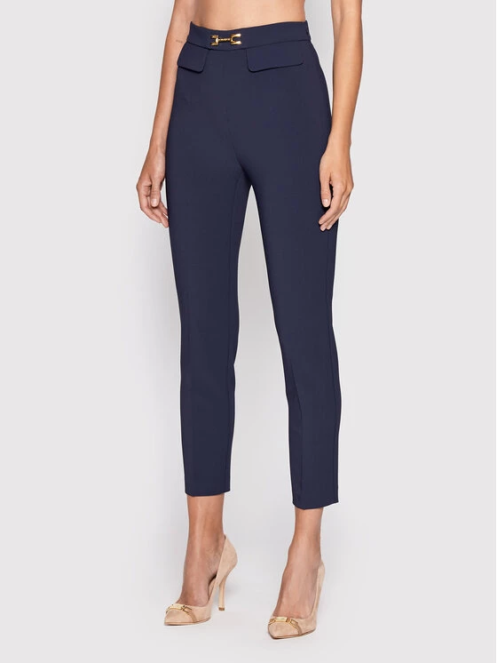 Elisabetta Franchi Γυναίκες Υφασμάτινα Παντελόνια Παντελόνι υφασμάτινο PA-023-26E2-V250 Σκούρο μπλε Regular Fit 1 Elisabetta Franchi Γυναίκες Υφασμάτινα Παντελόνια Παντελόνι υφασμάτινο PA-023-26E2-V250 Σκούρο μπλε Regular Fit