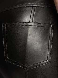 Elisabetta Franchi Γυναίκες Δερμάτινα Παντελόνια Παντελόνι από απομίμηση δέρματος PA-040-27E2-V280 Μαύρο Skinny Fit -Elisabetta Franchi Εκπτώσεις unnamed file 249