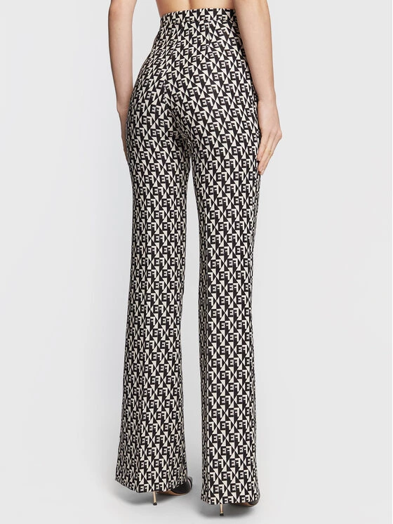 Elisabetta Franchi Γυναίκες Υφασμάτινα Παντελόνια Παντελόνι υφασμάτινο PA-008-26E2-V280 Μαύρο Regular Fit 3 Elisabetta Franchi Γυναίκες Υφασμάτινα Παντελόνια Παντελόνι υφασμάτινο PA-008-26E2-V280 Μαύρο Regular Fit - Image 3