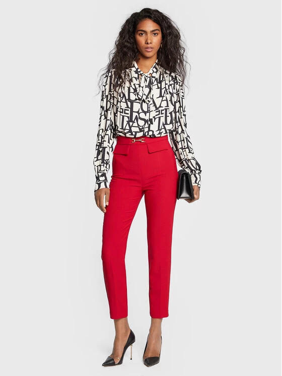 Elisabetta Franchi Γυναίκες Υφασμάτινα Παντελόνια Παντελόνι υφασμάτινο PA-023-26E2-V250 Κόκκινο Slim Fit 2 Elisabetta Franchi Γυναίκες Υφασμάτινα Παντελόνια Παντελόνι υφασμάτινο PA-023-26E2-V250 Κόκκινο Slim Fit - Image 2